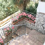 Villa Roccia Blu *