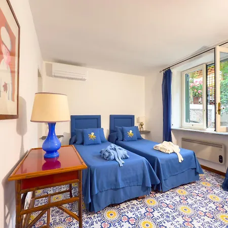 Villa Roccia Blu