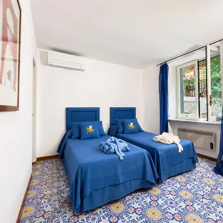 Roccia Blu Capri